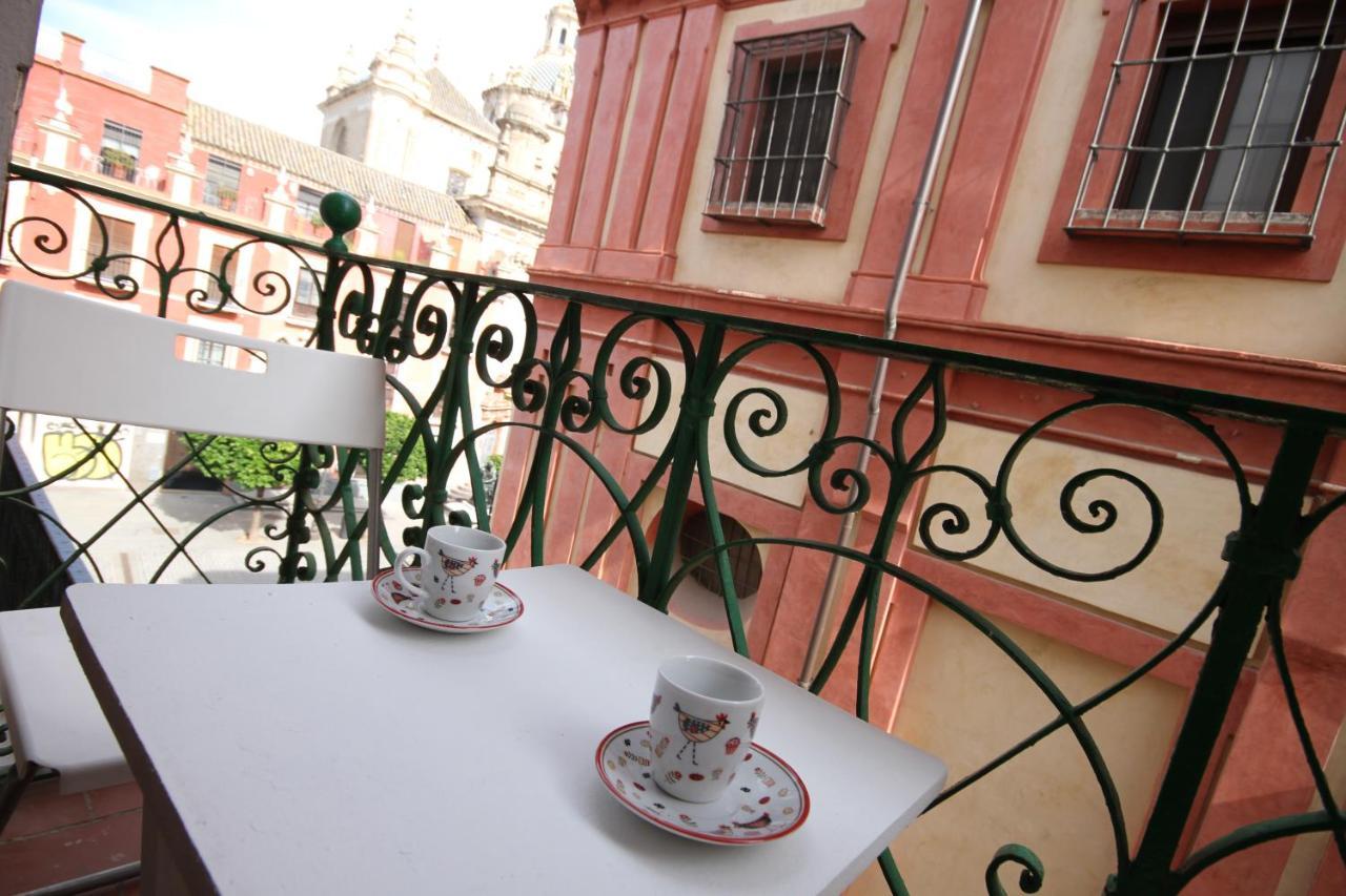 Loft In The Heart Of Seville Exterior photo